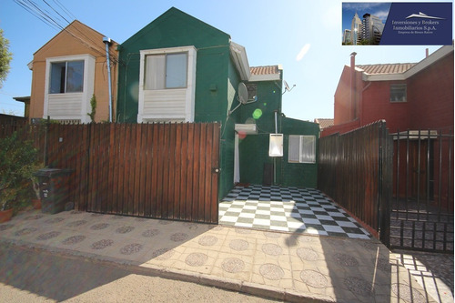 Se Vende Casa En Calle El Peñon - Puente Alto