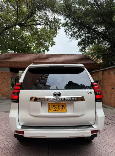 Toyota Vx 4.0 (2023)