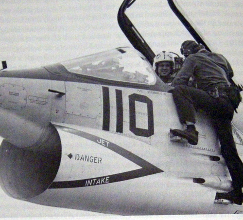 Linnekin Eighty Knots To Mach 2 Forty Years In The Cockpit 