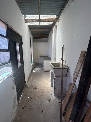 115 E/ 38 Y 39 - Casa A Refaccionar O Demoler - Barrio Hipodromo