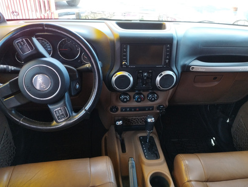 Jeep Wrangler 3.8 Unlimited Sport 4x4 At