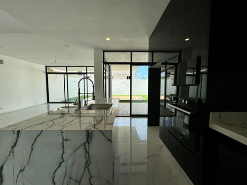 Casa En Venta Merida, Privada Soluna, Temozon Norte, Modelo Mira, Entrega Inmediata.