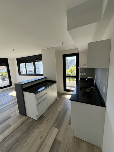 Apartamento De 1 Dormitorio Al Frente Con Garage Piso Alto En Cordón Sur-reservado-reservado-reser