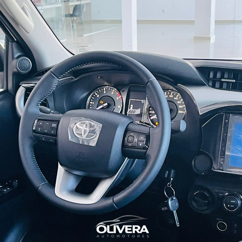 Imagen 17 de 22 de Toyota Hilux Srv 4x4 Diesel 0km - Olivera Automotores