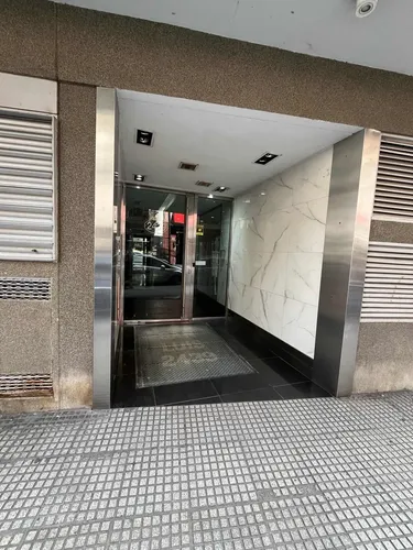 Hermoso Departamento En Pb Con Mucha Luz, Cerca Del Subte H, Zona Hospital De Clinicas
