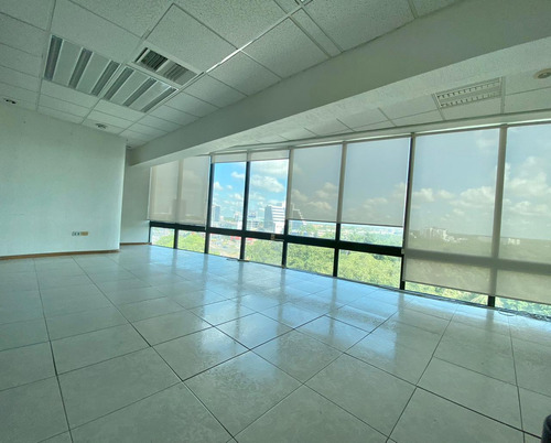 Oficina En Renta Piso 10 Torre Empresarial Villahermosa