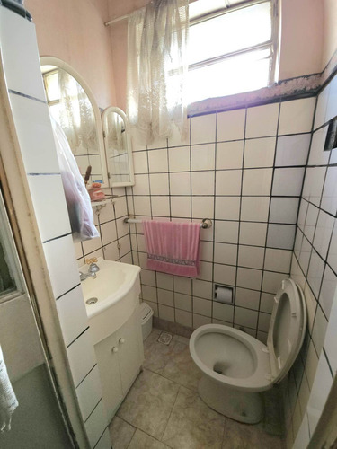Venta Casa A Refaccionar Sobre Gran Lote Arbolado