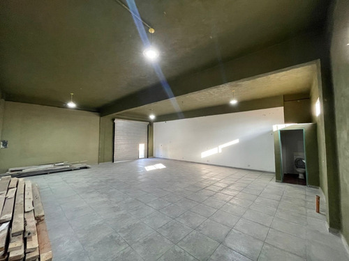 Imagen 5 de 10 de Local Comercial En Alquiler. Spegazzini