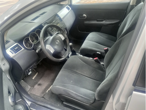 Nissan Tiida 1.8 Acenta