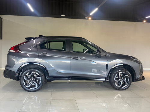 Mitsubishi Eclipse Cross 1.5 Hpe-S Black Turbo S-Awc Cvt 5P