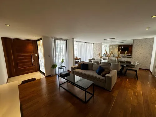 Casa En Venta En Lomas De Angelópolis Ii