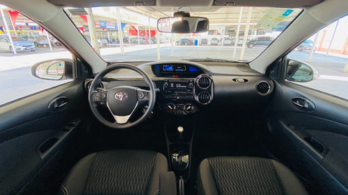 Toyota Etios Hacth X Plus 1.5 Automático Apenas 7.000 Km