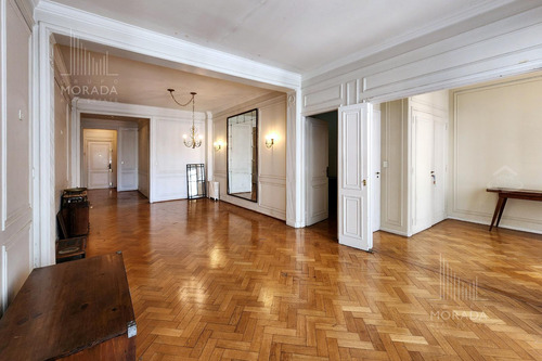 Venta Departamento Semipiso 5 Amb. Con Baulera En Recoleta