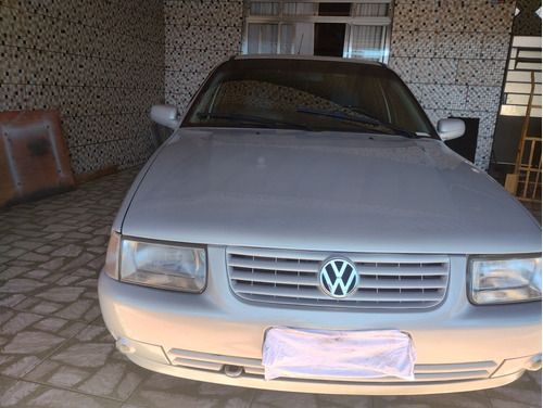 Volkswagen Santana 2.0 4p