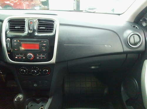 Renault Sandero 1.6 Expression 8v Hi-torque Flex 4p Manual
