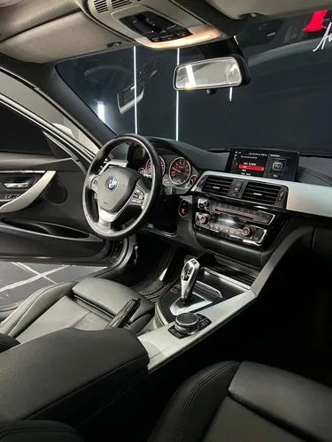 Bmw 318i 1.5 Sport Line Sedan 2018