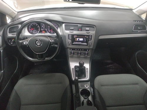 Imagen 6 de 10 de Volkswagen Golf Variant 2016 1.4 Comfortline Tsi