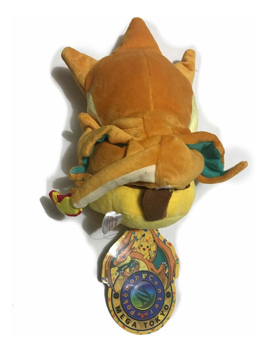 Pokemon Center Pikachu Charizard Peluche