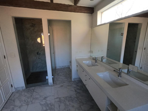 Casa A La Venta En Martinez De 4 Dormitorios - Av Libertador Al Rio - Vieyes 1200