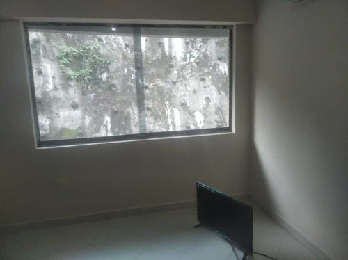 Imagen 8 de 13 de Apartamento En Res. Mirador Country Eglée Suárez 04144815512