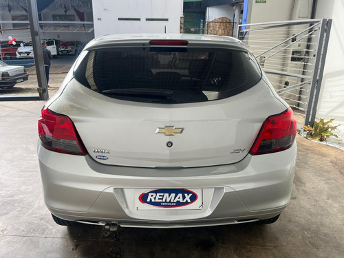 Chevrolet Onix 10mt Joye