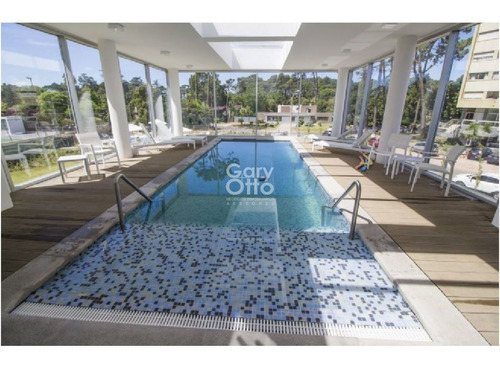 Imagen 12 de 14 de Vendo Apartamento De 1 Dormitorio, Piso Alto, En Zona Roosevelt, Punta Del Este.