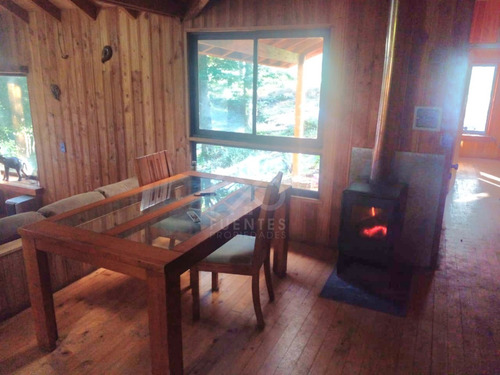 Soñada Parcela Con Casa En Venta 8.000 M2- Pucón