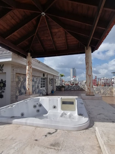 Penthouse En Venta Naco 600 Mts Con Terraza Privada