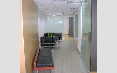 Chacao, Torre Kpmg, Alquilamos Excelente Media Planta De Oficinas De 500 M2.