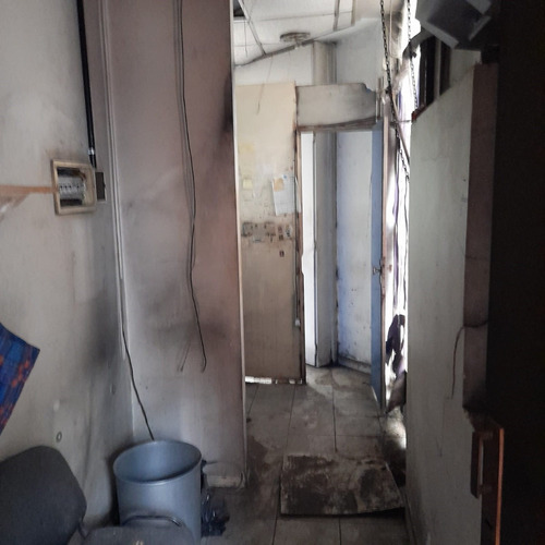 Imagen 7 de 9 de Local En Venta En Constitución, En Esquina. Oportunidad!!