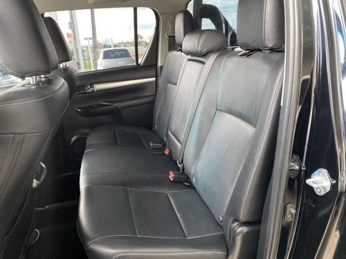 Imagem 9 de 15 de Toyota Hilux 2.8 Srv 4x4 Cd 16v 2017