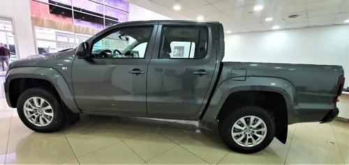 Imagen 9 de 21 de Vw Amarok Comfortline 180cv 0km 2023 En Stock Tomo Usado