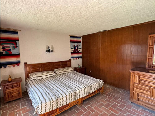 Casa En Renta A Orilla Del Lago Teques Mc.