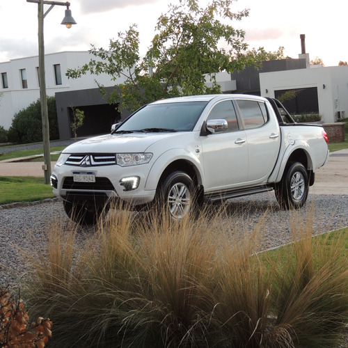 Mitsubishi L200 3.5 V6