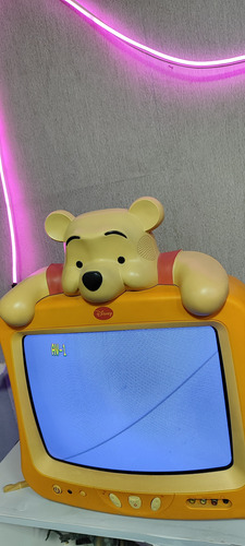 Televisão Ursinho Pooh Disney Retrô Funcionando C/ Controle (Usado)