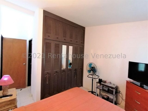 Imagen 10 de 30 de Casas En Venta El Amanecer Cabudare Lara. 3 Habitaciones 2 Baños 2 P/e Cod # 22 - 7781 Katty Vasquez Rentahouse 412 - 1498654 Contactame! Excelente Precio De Oportunidad E Inversion. Negociable !!!