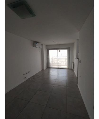 Imagen 2 de 12 de Torre Duomo - Piso 20 + 2 Dormitorios!!