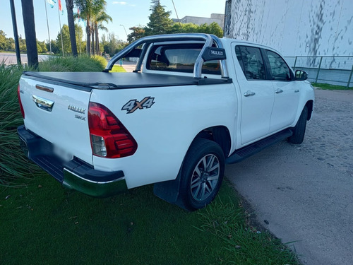 Toyota Hilux Pick-Up 2.8 Cd Srx 177cv 4x4