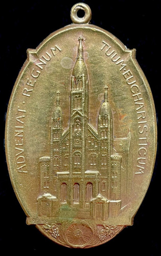 Medalla Buenos Aires. Basilica Santisimo Sacramento, 1916