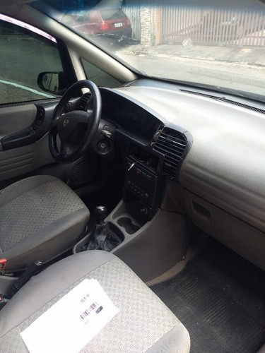Imagem 2 de 5 de Chevrolet Zafira 2004 2.0 8v 5p