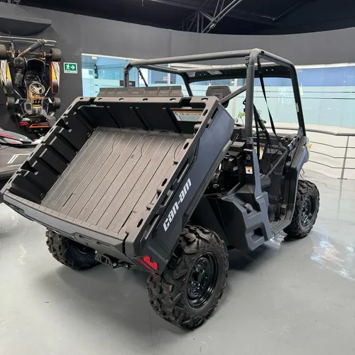 Can-am Defender Hd7 Base 2024
