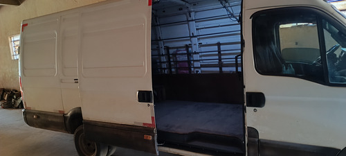 Iveco Daily Maxifurgone