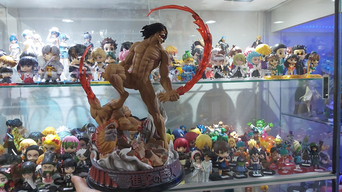 Figura Eren Colección Ataque De Titanes Shingeki Pvc