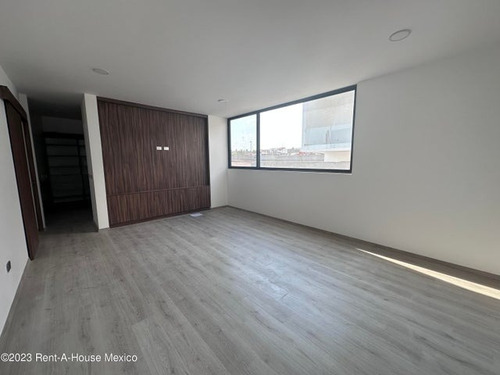 Imagen 6 de 18 de Casa A Estrenar En La Vista Con 4 Recamaras Y Roof Garden Equipado Con Baño Y Salón. Cuarto De Servicio Rcs