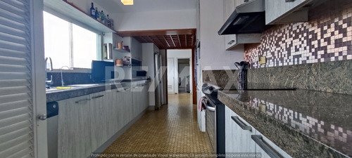 Imagen 9 de 30 de Apartamento Tipo Ph Penthouse En Venta En La Florida Cerca De La Previsora