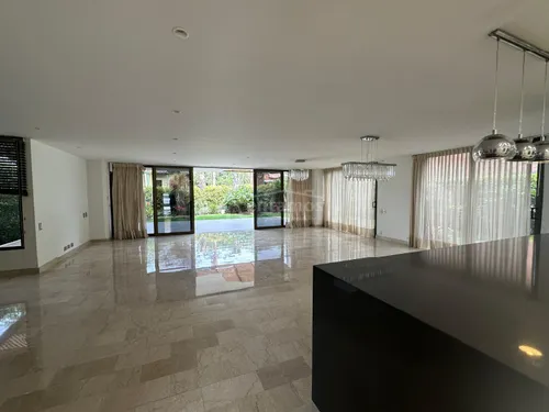 Casa En Venta En Benedictinos. Cod V775845