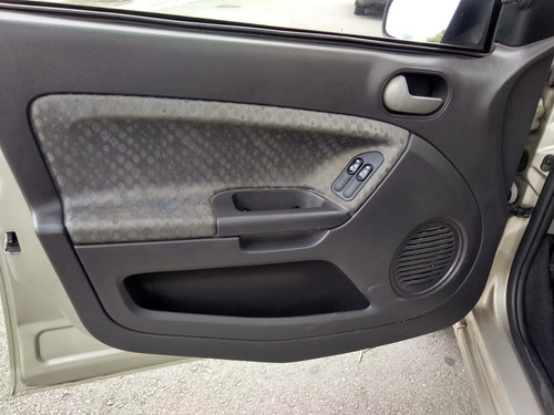 Ford Fiesta Hatch 1.6 Completo 2013