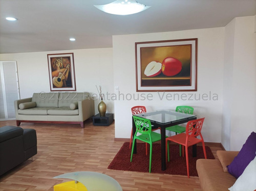 Imagen 2 de 13 de Espacioso Apartamento En Venta Colinas De Los Ruices 23-9067