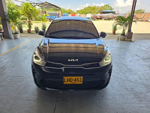 Kia Rio 1.4 Zenith Hb 5 p