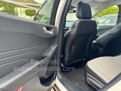 Ford Escape Platinum